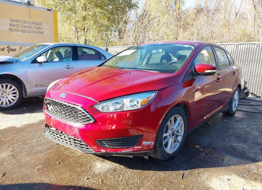 Photo 2 of 2016 Ford Focus SE (VIN 1FADP3F24GL262867)
