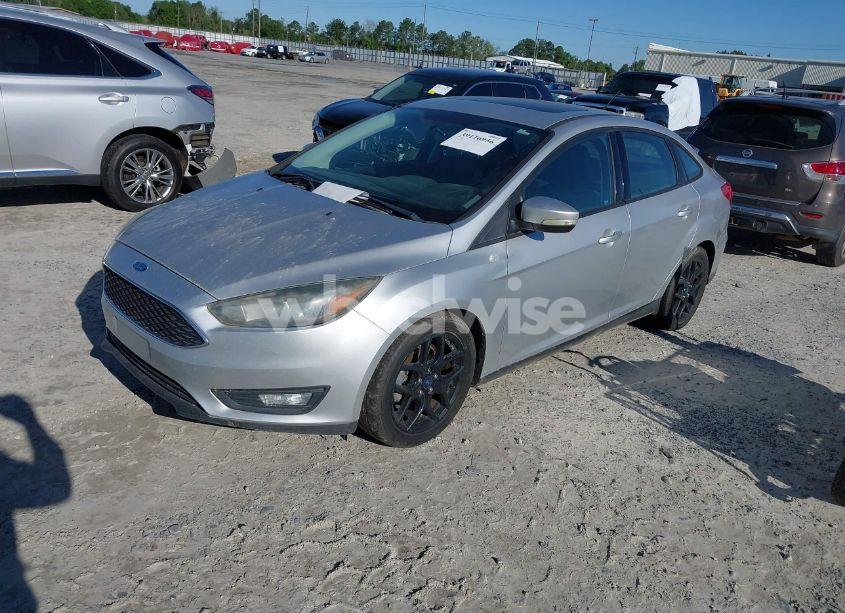 Photo 2 of 2016 Ford Focus SE (VIN 1FADP3F24GL291494)