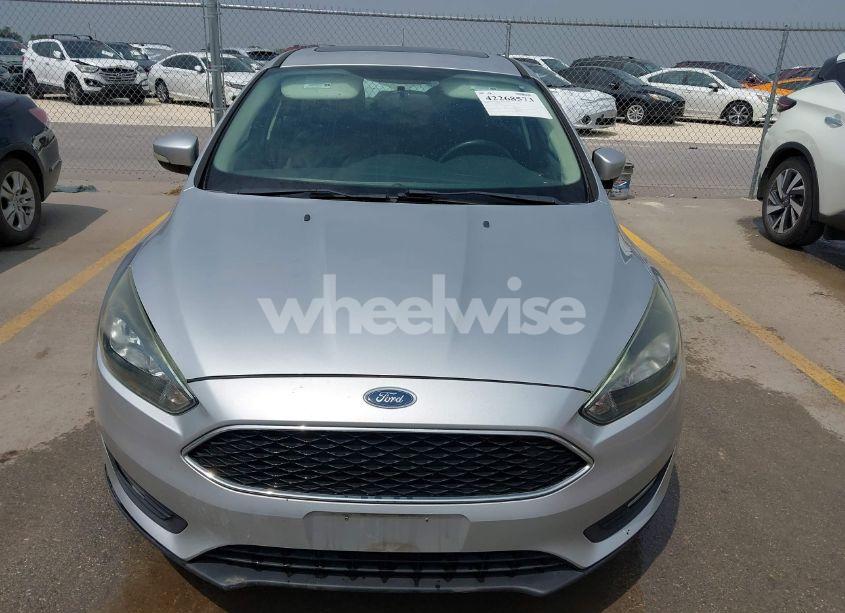 Photo 6 of 2016 Ford Focus SE (VIN 1FADP3F24GL295366)
