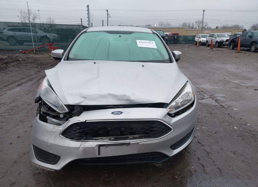 Photo 12 of 2016 Ford Focus SE (VIN 1FADP3F24GL329547)