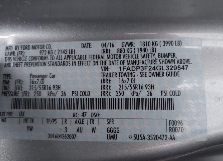 Photo 9 of 2016 Ford Focus SE (VIN 1FADP3F24GL329547)