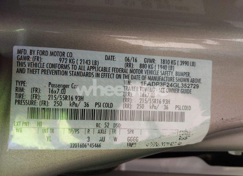 Photo 9 of 2016 Ford Focus SE (VIN 1FADP3F24GL352729)