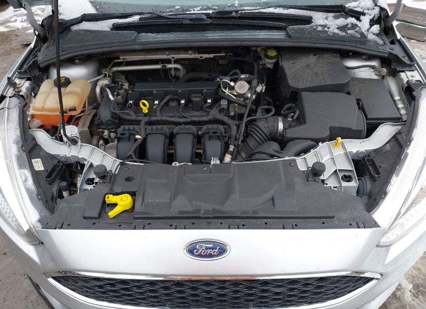 Photo 10 of 2016 Ford Focus SE (VIN 1FADP3F24GL377405)