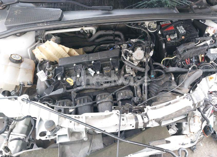 Photo 10 of 2016 Ford Focus SE (VIN 1FADP3F24GL381714)