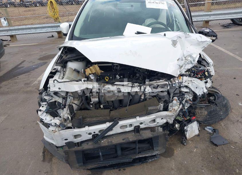 Photo 12 of 2016 Ford Focus SE (VIN 1FADP3F24GL381714)