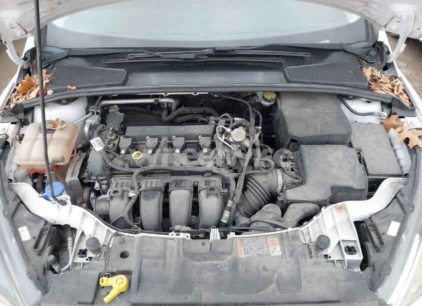 Photo 10 of 2016 Ford Focus SE (VIN 1FADP3F24GL397864)