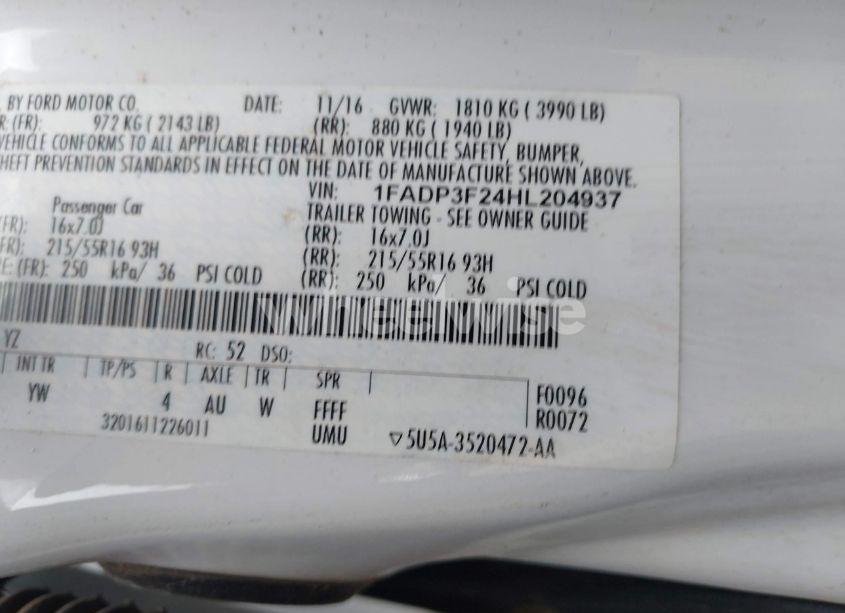 Photo 9 of 2017 Ford Focus SE (VIN 1FADP3F24HL204937)