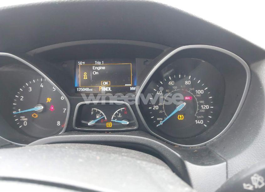 Photo 13 of 2017 Ford Focus SE (VIN 1FADP3F24HL212410)