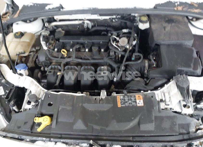 Photo 10 of 2017 Ford Focus SE (VIN 1FADP3F24HL219177)