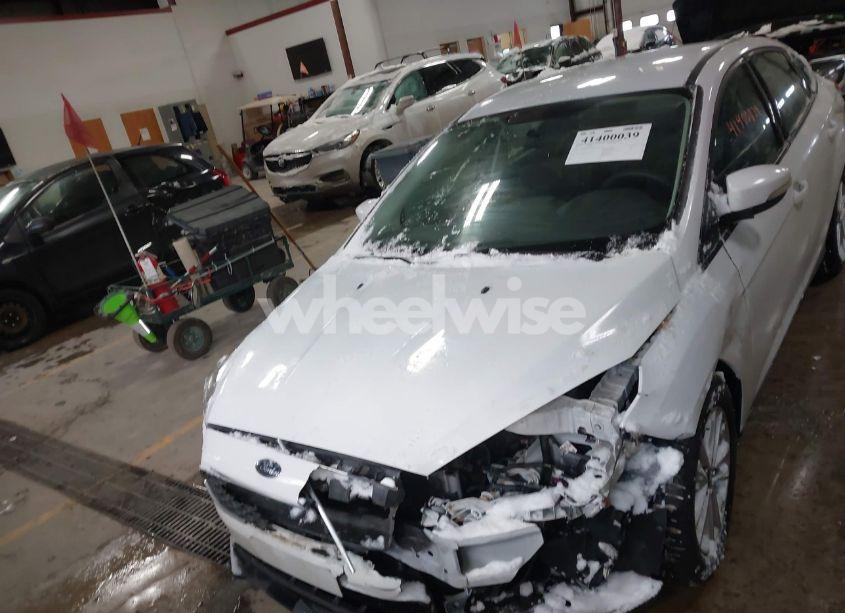 Photo 12 of 2017 Ford Focus SE (VIN 1FADP3F24HL219177)