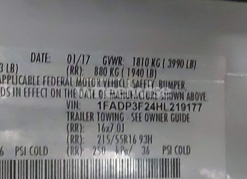 Photo 9 of 2017 Ford Focus SE (VIN 1FADP3F24HL219177)