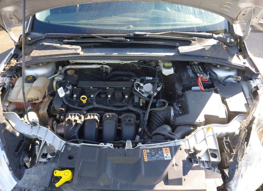 Photo 10 of 2017 Ford Focus SE (VIN 1FADP3F24HL220264)