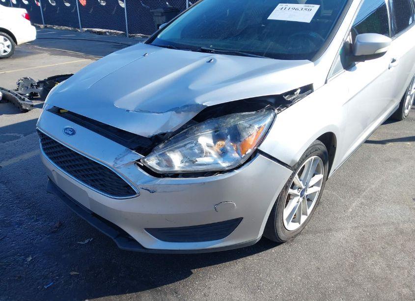 Photo 6 of 2017 Ford Focus SE (VIN 1FADP3F24HL220264)