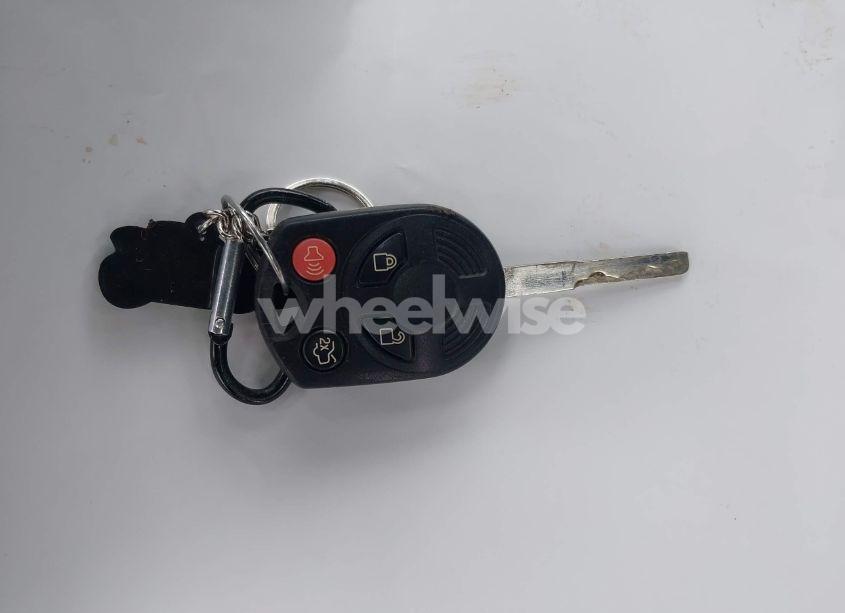 Photo 11 of 2017 Ford Focus SE (VIN 1FADP3F24HL231118)