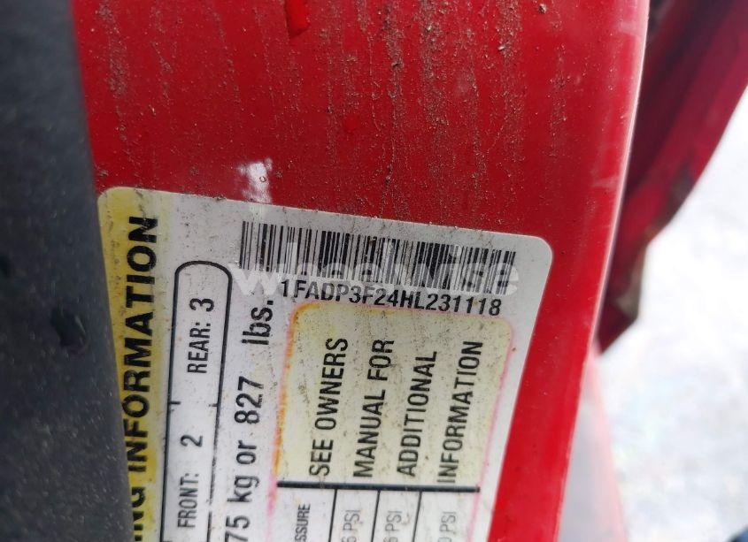 Photo 9 of 2017 Ford Focus SE (VIN 1FADP3F24HL231118)