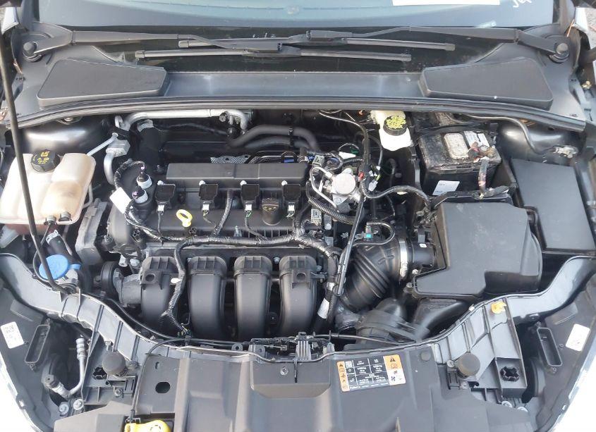 Photo 10 of 2017 Ford Focus SE (VIN 1FADP3F24HL233077)