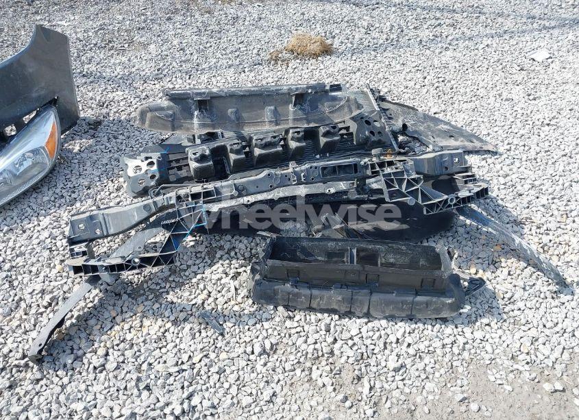 Photo 13 of 2017 Ford Focus SE (VIN 1FADP3F24HL243608)