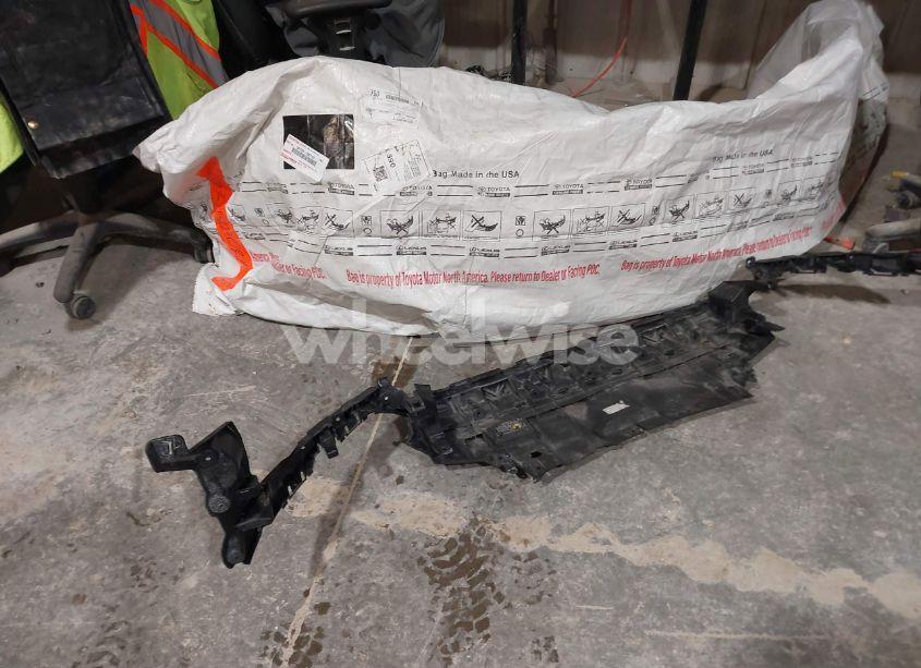 Photo 12 of 2017 Ford Focus SE (VIN 1FADP3F24HL258139)