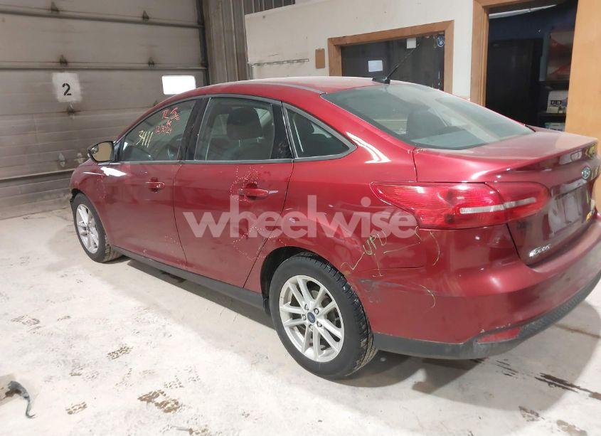 Photo 3 of 2017 Ford Focus SE (VIN 1FADP3F24HL258139)