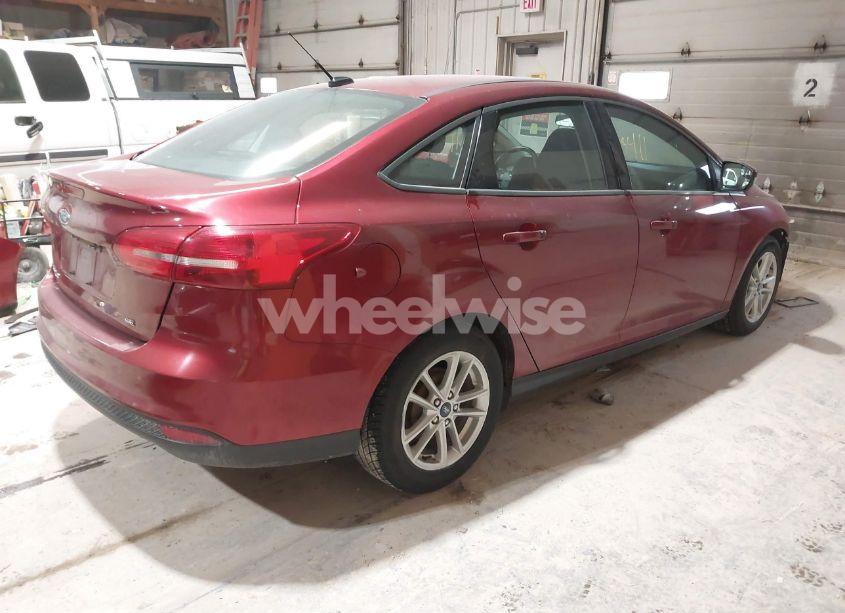 Photo 4 of 2017 Ford Focus SE (VIN 1FADP3F24HL258139)