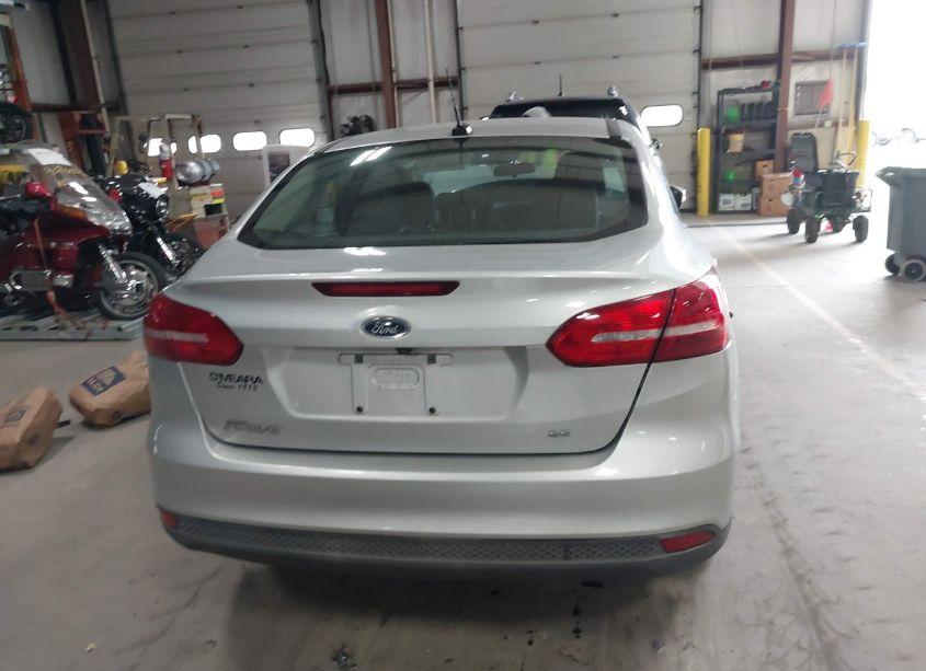 Photo 16 of 2017 Ford Focus SE (VIN 1FADP3F24HL329016)