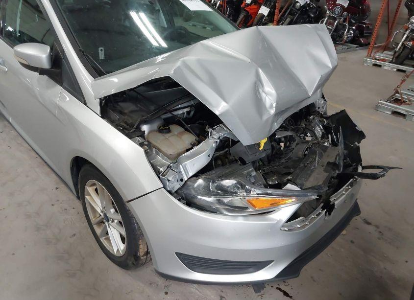 Photo 19 of 2017 Ford Focus SE (VIN 1FADP3F24HL329016)