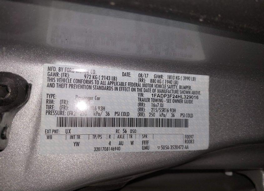 Photo 9 of 2017 Ford Focus SE (VIN 1FADP3F24HL329016)