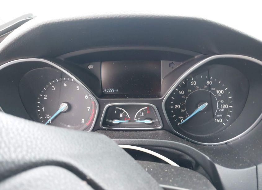 Photo 7 of 2017 Ford Focus SE (VIN 1FADP3F24HL341117)