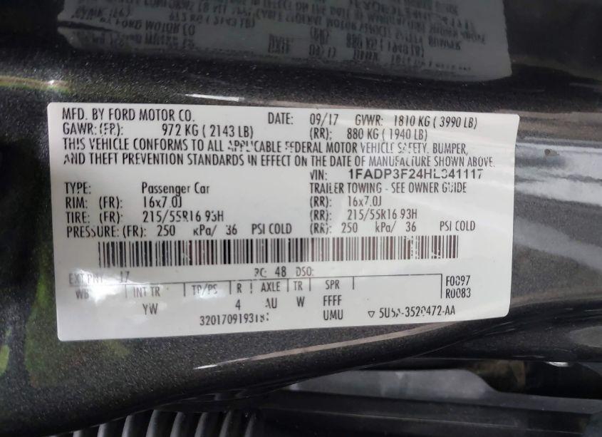 Photo 9 of 2017 Ford Focus SE (VIN 1FADP3F24HL341117)