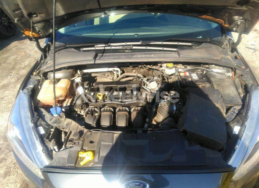 Photo 10 of 2017 Ford Focus SE (VIN 1FADP3F24HL341621)