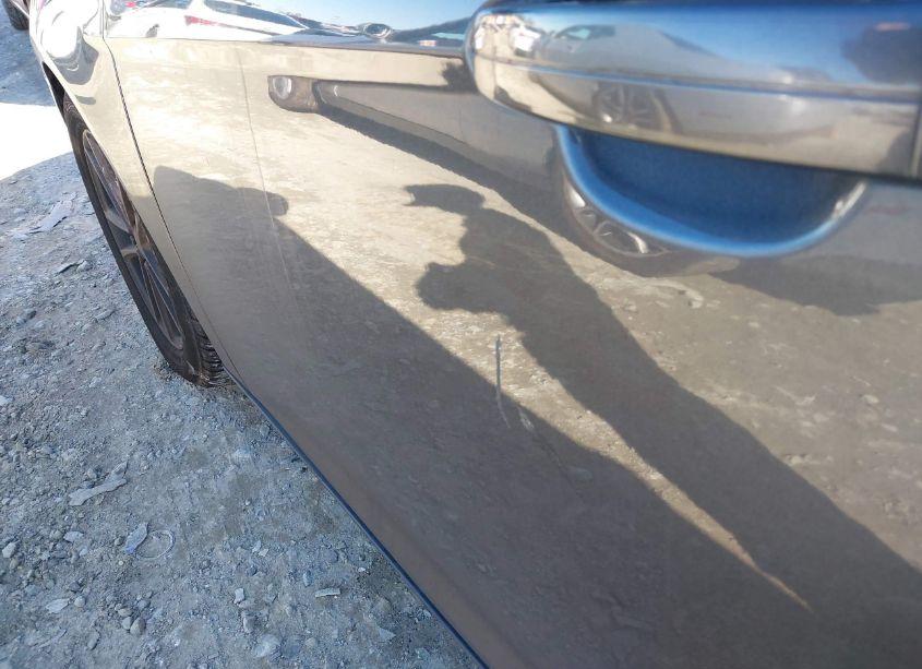 Photo 19 of 2018 Ford Focus SE (VIN 1FADP3F24JL207102)