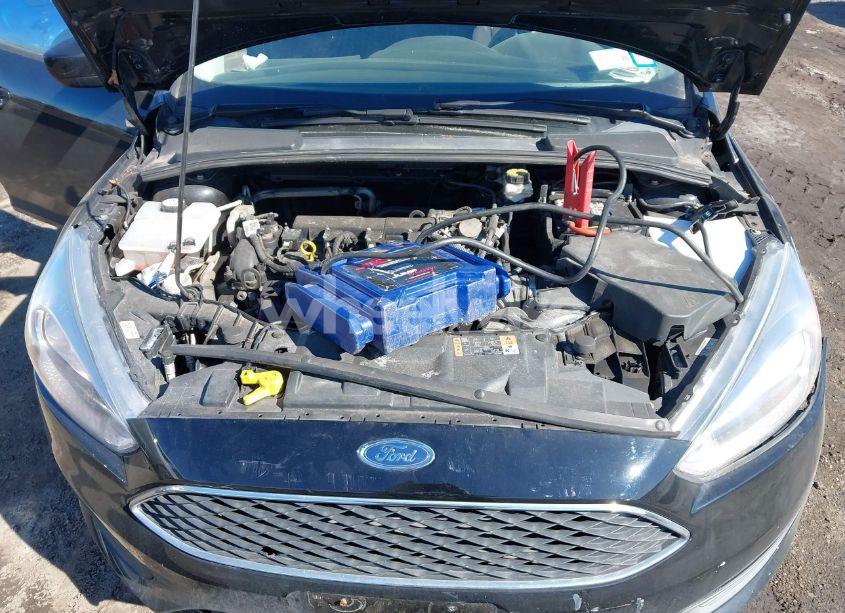 Photo 10 of 2018 Ford Focus SE (VIN 1FADP3F24JL212798)