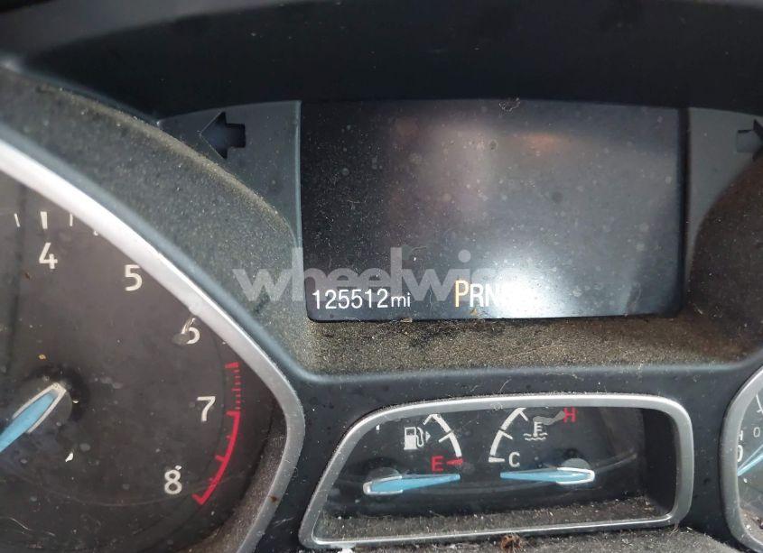 Photo 15 of 2018 Ford Focus SE (VIN 1FADP3F24JL214504)