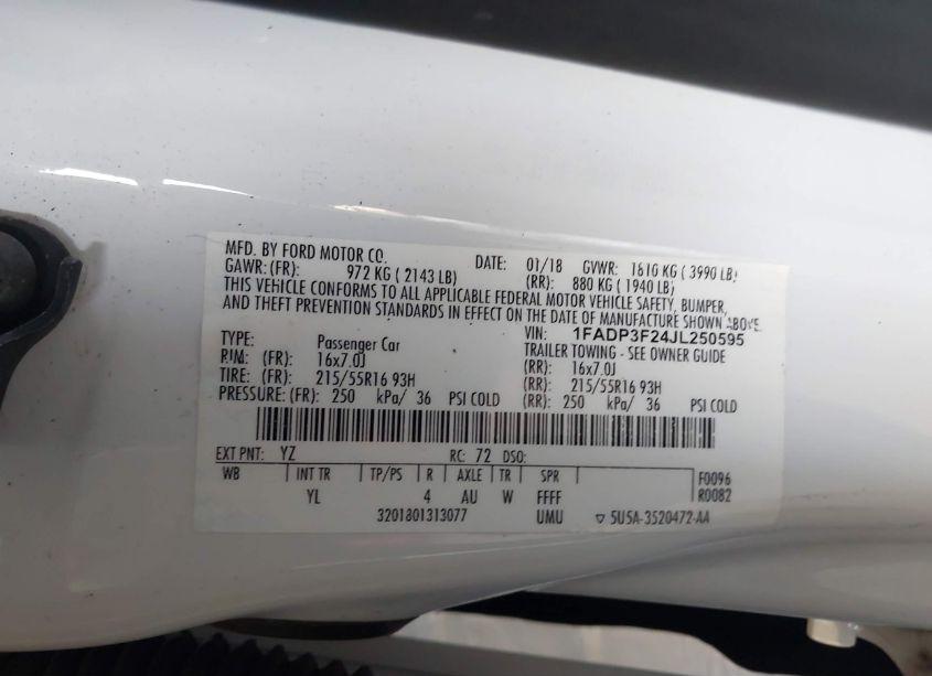 Photo 9 of 2018 Ford Focus SE (VIN 1FADP3F24JL250595)