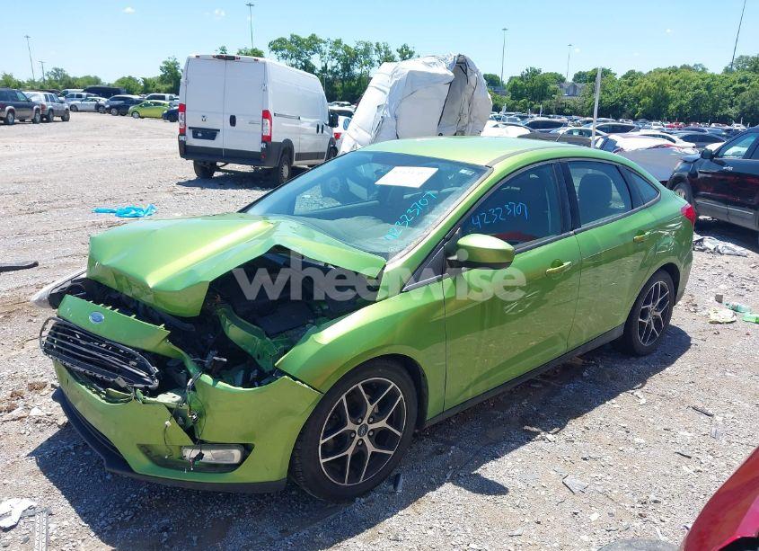 Photo 14 of 2018 Ford Focus SE (VIN 1FADP3F24JL256414)