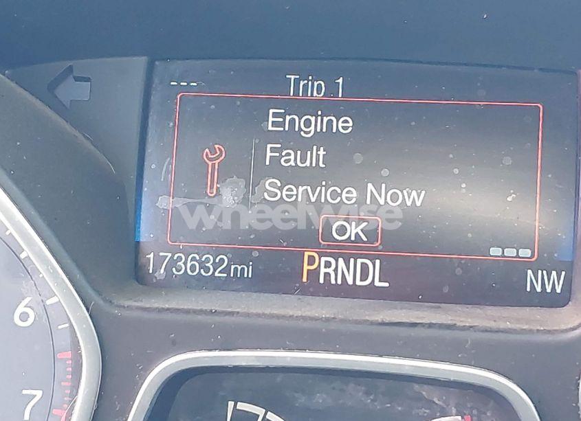 Photo 15 of 2018 Ford Focus SE (VIN 1FADP3F24JL256414)