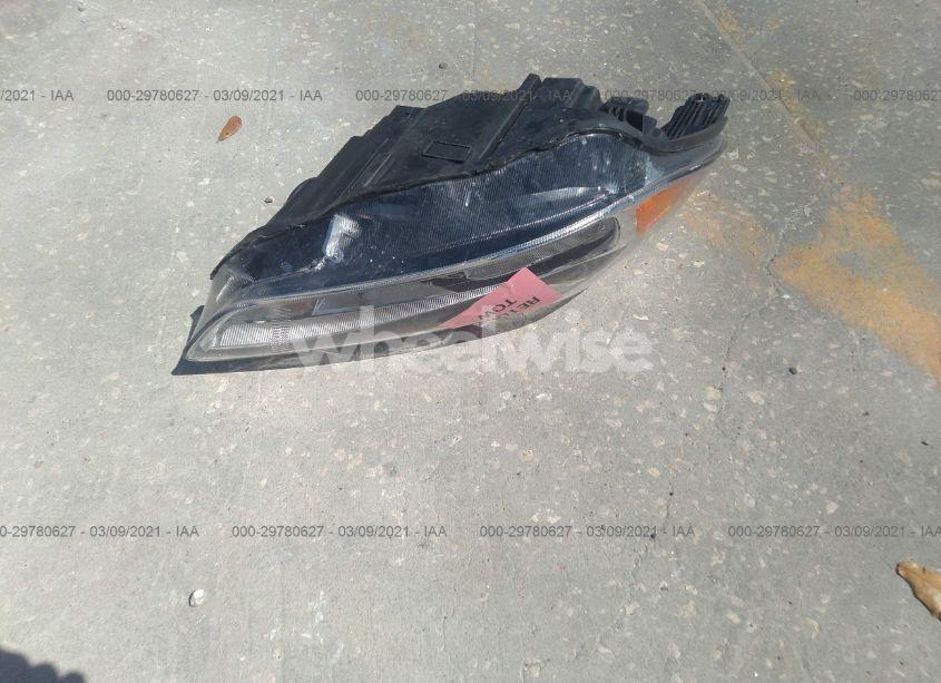 Photo 12 of 2018 Ford Focus SE (VIN 1FADP3F24JL262195)