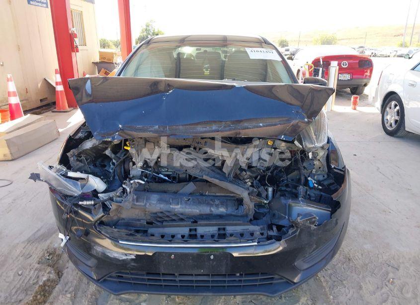Photo 12 of 2018 Ford Focus SE (VIN 1FADP3F24JL294869)