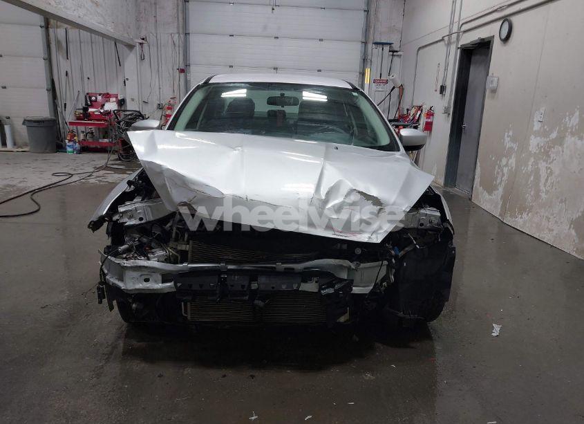 Photo 13 of 2018 Ford Focus SE (VIN 1FADP3F24JL295505)
