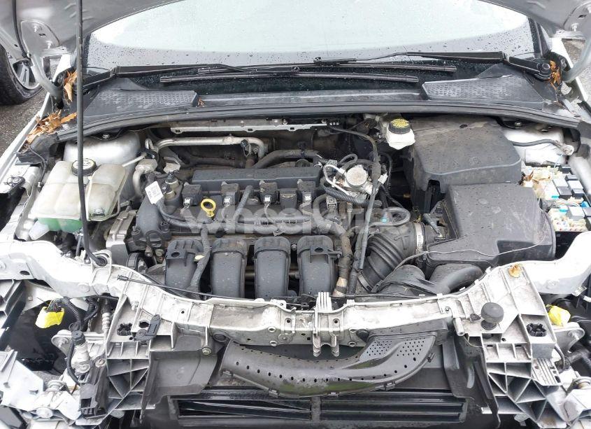 Photo 10 of 2018 Ford Focus SE (VIN 1FADP3F24JL326333)