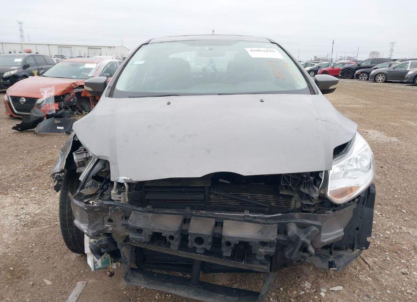 Photo 13 of 2013 Ford Focus SE (VIN 1FADP3F25DL112018)