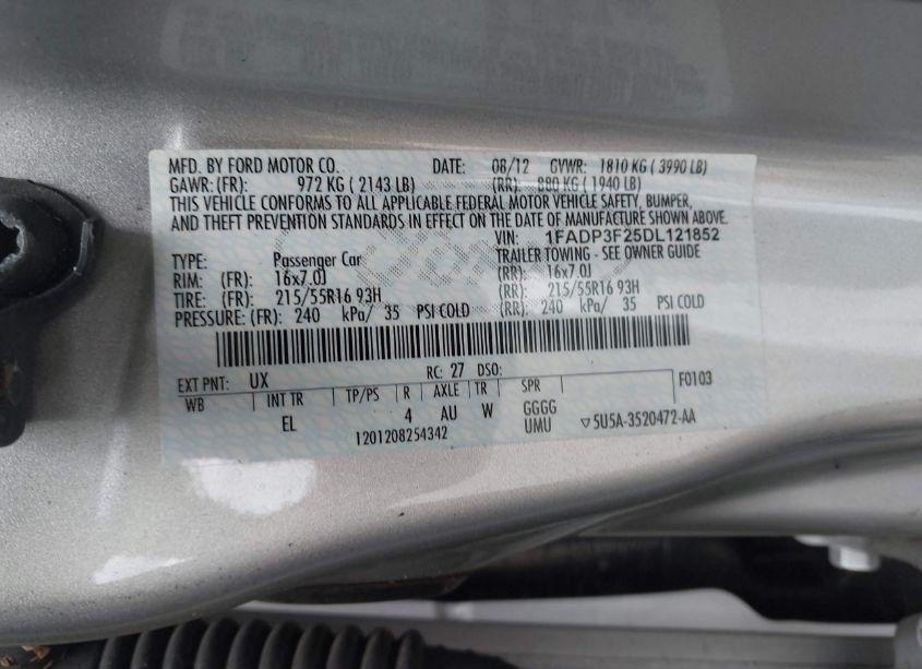 Photo 9 of 2013 Ford Focus SE (VIN 1FADP3F25DL121852)