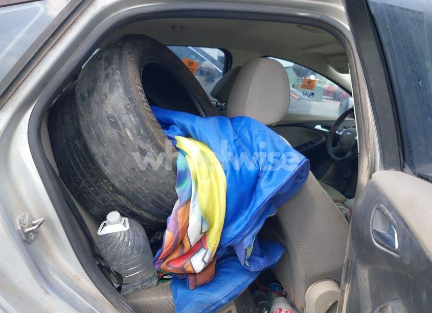 Photo 8 of 2013 Ford Focus SE (VIN 1FADP3F25DL138117)