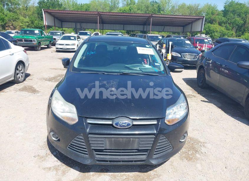 Photo 6 of 2013 Ford Focus SE (VIN 1FADP3F25DL152406)