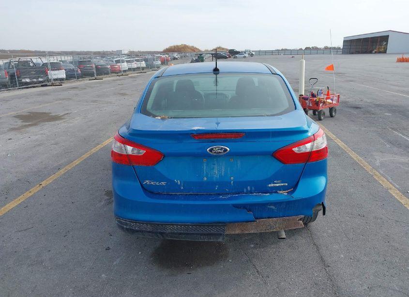 Photo 14 of 2013 Ford Focus SE (VIN 1FADP3F25DL183767)