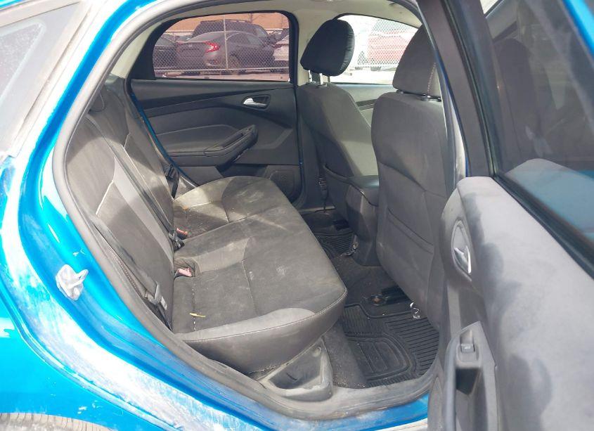 Photo 8 of 2013 Ford Focus SE (VIN 1FADP3F25DL183767)