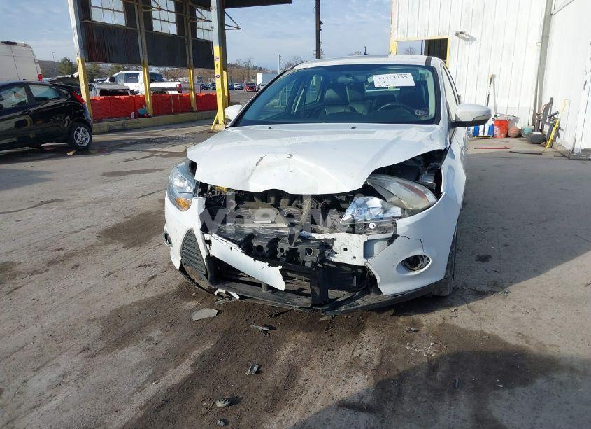 Photo 6 of 2013 Ford Focus SE (VIN 1FADP3F25DL201457)