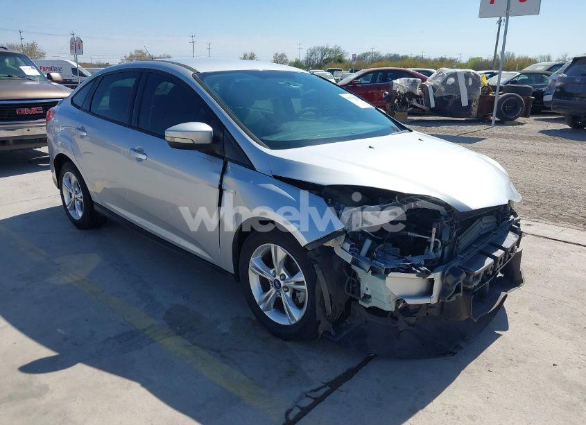 2013 Ford Focus SE (VIN 1FADP3F25DL204276) main photo