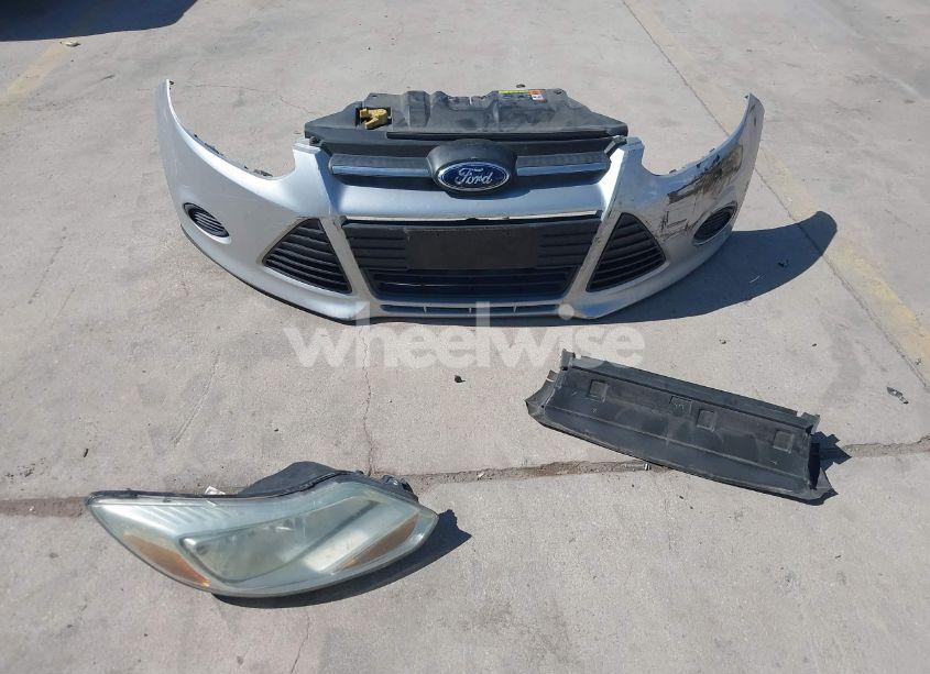 Photo 12 of 2013 Ford Focus SE (VIN 1FADP3F25DL204276)