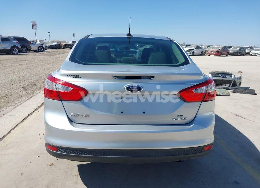 Photo 17 of 2013 Ford Focus SE (VIN 1FADP3F25DL204276)